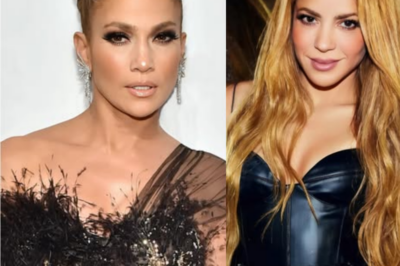 “No la respeto porque es colombiana.” Jennifer Lopez sacudió al mundo al criticar públicamente a Shakira sobre el escenario durante un concierto. “Los fans de origen español están idolatrando a un monstruo…”, declaró Lopez. Esta dura afirmación desató un encendido debate a nivel mundial, pero la reacción de Shakira dejó a sus seguidores completamente atónitos. Menos de treinta minutos después, Shakira publicó un breve comentario, de solo cinco palabras, que recibió una ovación ensordecedora. Jennifer Lopez, avergonzada, no pudo hacer otra cosa que bajar la cabeza.
