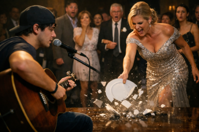 Antes de irse pidió tocar una canción y lo que ocurrió después llamó la atención de más de 200 personas cuando Regina Montalbán intervino.