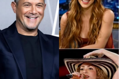 “Ella hace que la música latina domine el mundo y brille con intensidad.” Alejandro Sanz no pudo ocultar su orgullo al hablar de Shakira. Sanz cree que lo que Shakira está haciendo no es solo por ella misma, sino por algo mucho más grande. Cada paso que da está llevando esta música a convertirse en historia. Al mismo tiempo, Sanz le dedicó a Shakira consejos sinceros nacidos de su propia experiencia. Shakira no lo decepcionó y respondió con emociones intensas y una promesa especial que dejó a Sanz profundamente satisfecho.